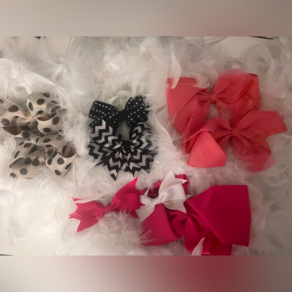 Lot of 9 Hair Bows